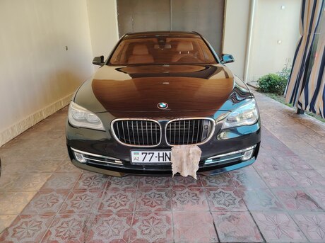 BMW 750