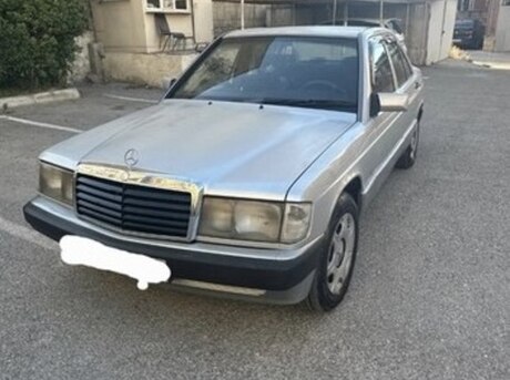 Mercedes 190