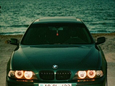 BMW 523