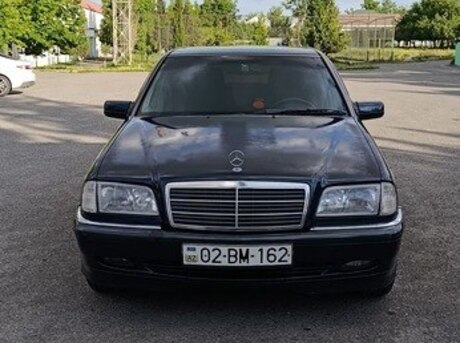 Mercedes C 180