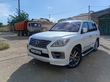 Lexus LX 570
