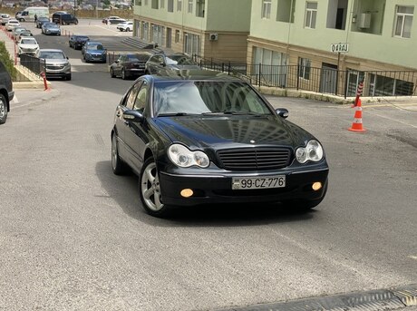 Mercedes C 240