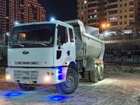 Ford Cargo