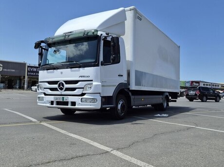 Mercedes Atego 818