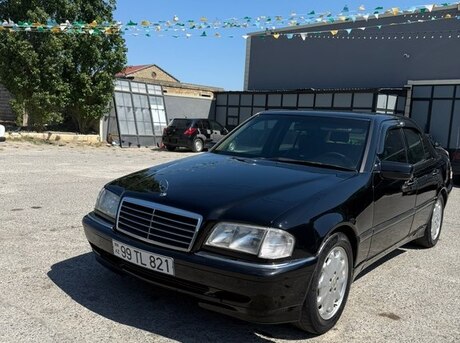 Mercedes C 280