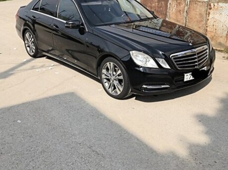 Mercedes E 220