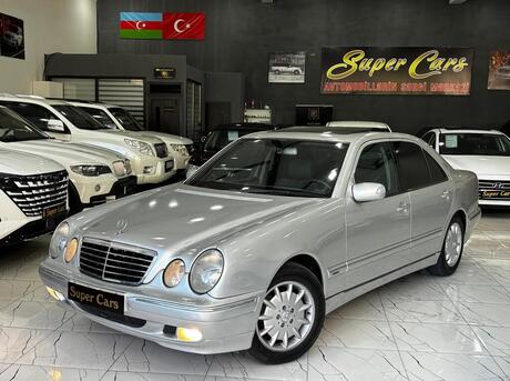 Mercedes E 240