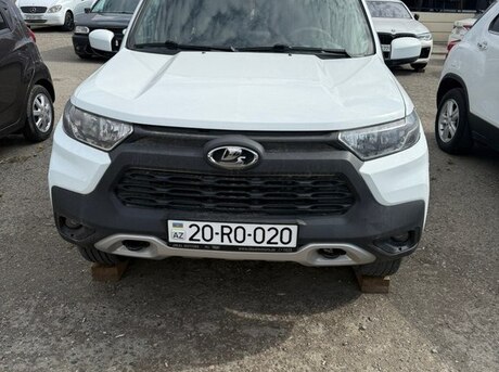 LADA (VAZ) Niva Travel
