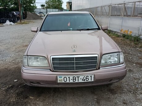 Mercedes C 180