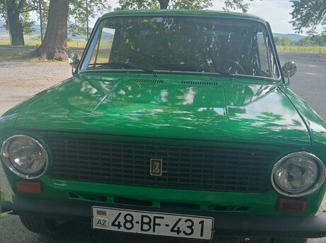 LADA (VAZ) 21011