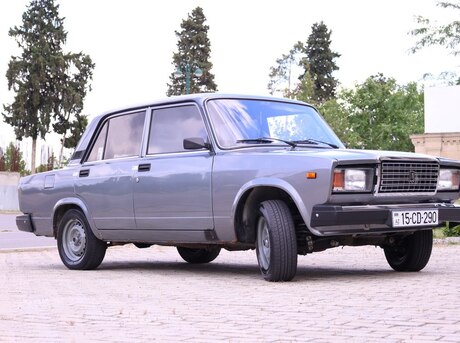 LADA (VAZ) 2107