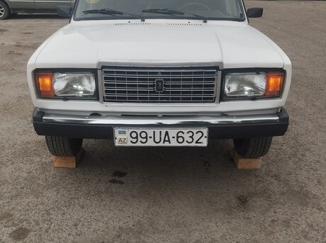 LADA (VAZ) 2107