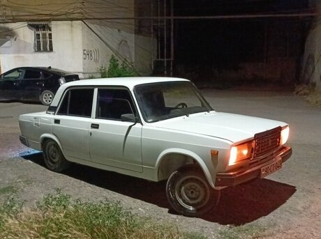 LADA (VAZ) 2107