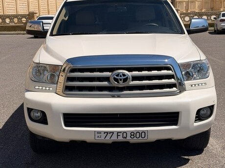 Toyota Sequoia