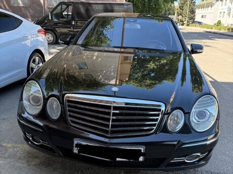 Mercedes E 220