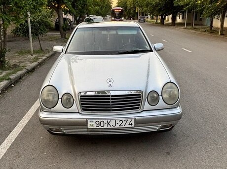 Mercedes E 280