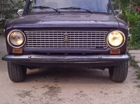 LADA (VAZ) 21011