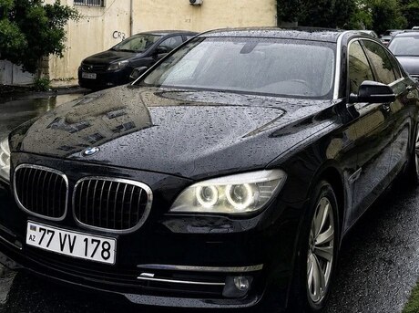 BMW 750