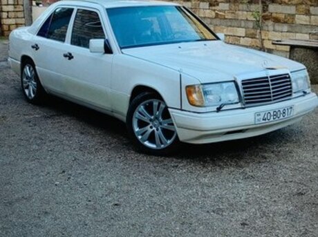 Mercedes 200 E