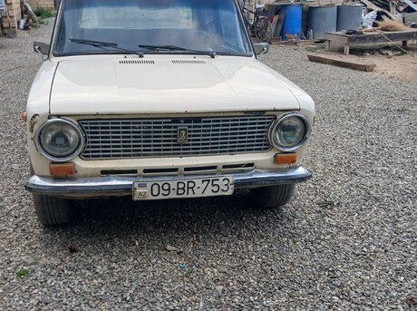 LADA (VAZ) 21011