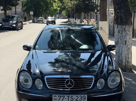 Mercedes E 220