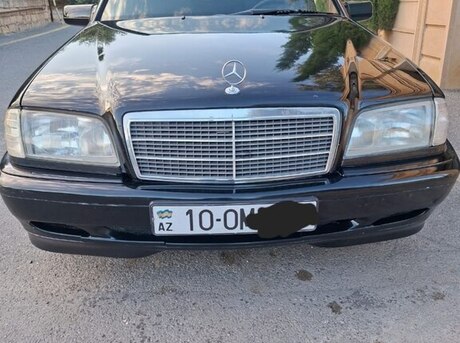 Mercedes C 200
