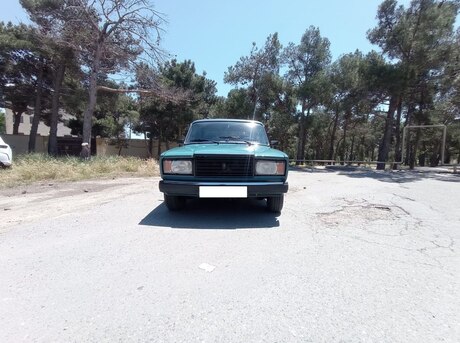 LADA (VAZ) 2107
