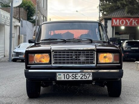 LADA (VAZ) 2107