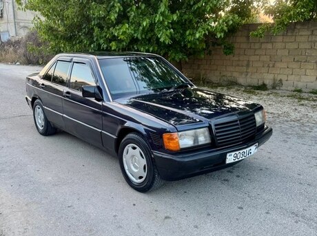 Mercedes 190