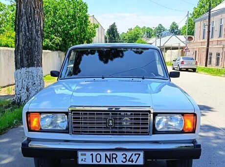 LADA (VAZ) 2107