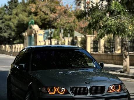 BMW 320