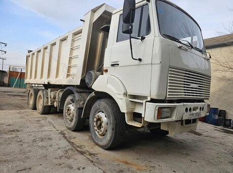 MAZ 65151