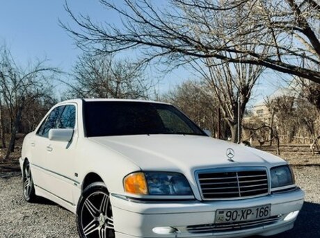 Mercedes C 230