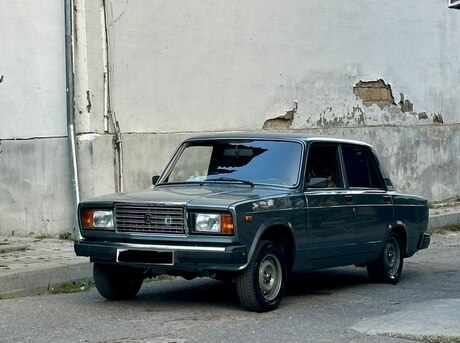 LADA (VAZ) 2107