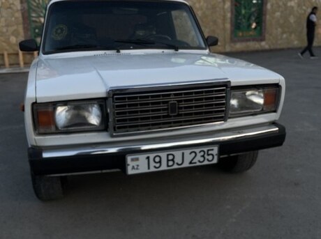 LADA (VAZ) 2107