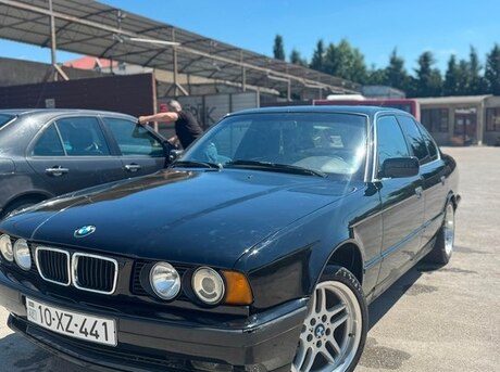 BMW 525