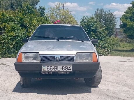 LADA (VAZ) 21099