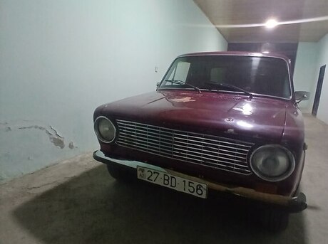 LADA (VAZ) 21011