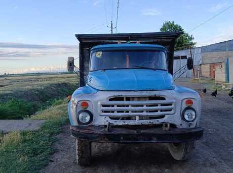 ZIL 130