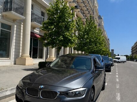 BMW 320