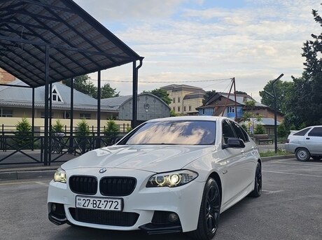 BMW 528