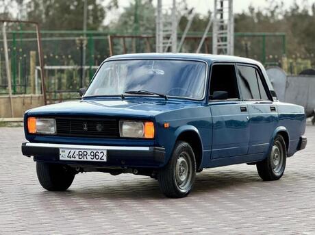 LADA (VAZ) 2107
