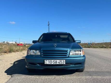 Mercedes C 180