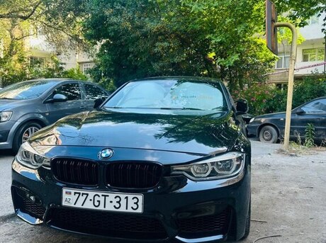 BMW 330