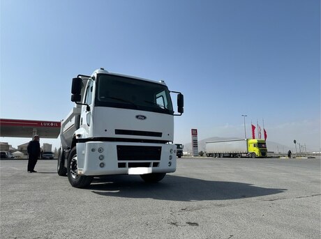 Ford Cargo