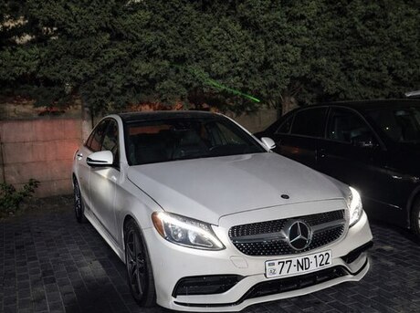 Mercedes C 300