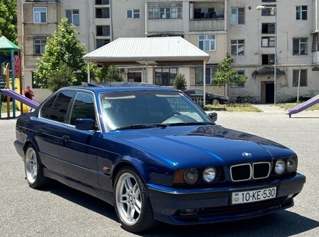 BMW 525