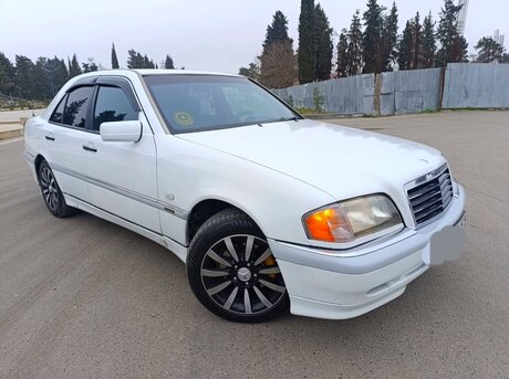 Mercedes C 220