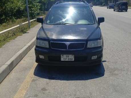 Mitsubishi Chariot
