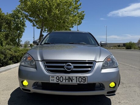 Nissan Altima